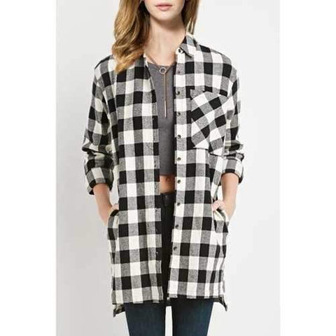 Stylish Shirt Collar Long Sleeves Plaid High Low Hem Women's Shirt - White And Black M